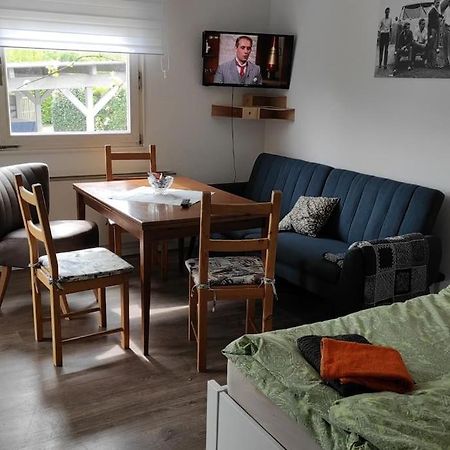 Fewo Clemens - Wohnkueche + 2 Schlafraeume + Bad + Terrasse Hamm  Exteriör bild