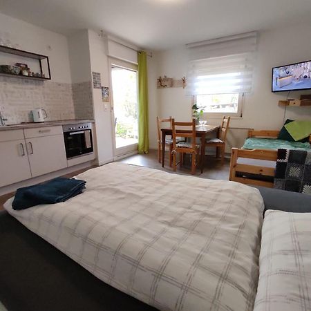 Fewo Clemens - Wohnkueche + 2 Schlafraeume + Bad + Terrasse Hamm  Exteriör bild