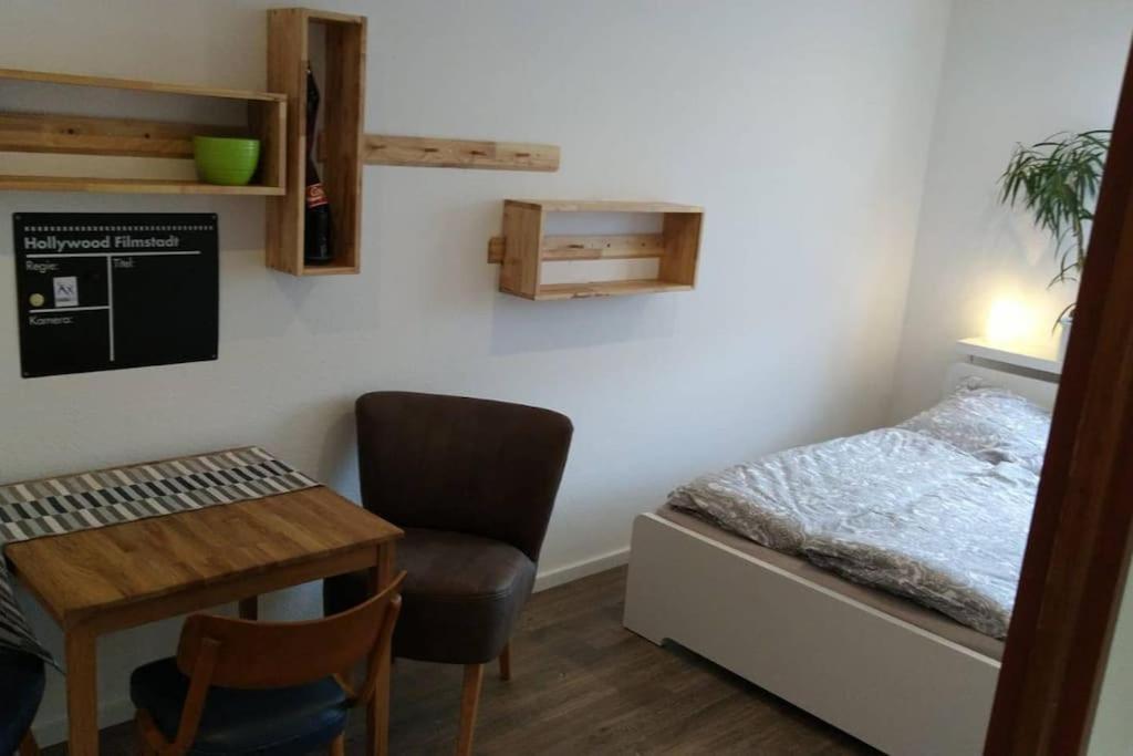 Fewo Clemens - Wohnkueche + 2 Schlafraeume + Bad + Terrasse Hamm  Exteriör bild
